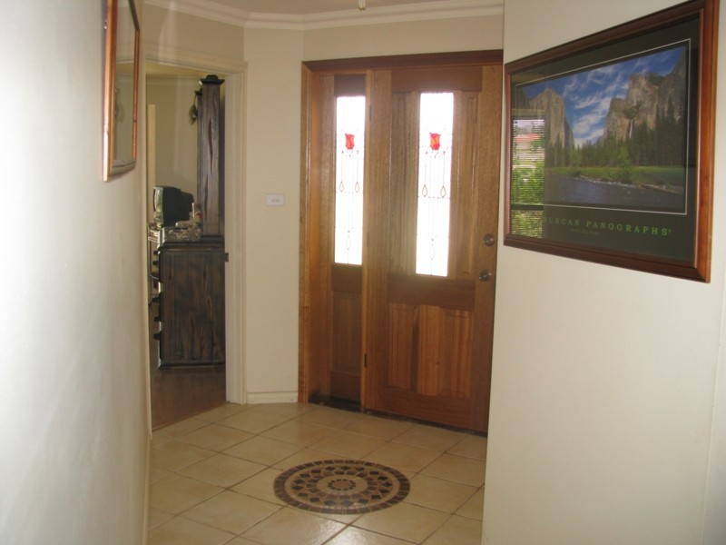 66 Yentoo, Glenfield Park NSW 2650