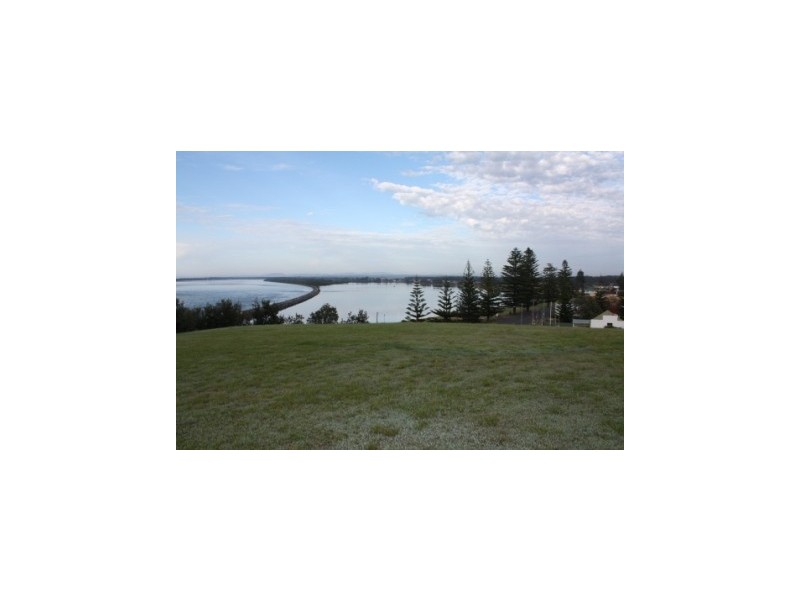 24 High Street, Harrington NSW 2427