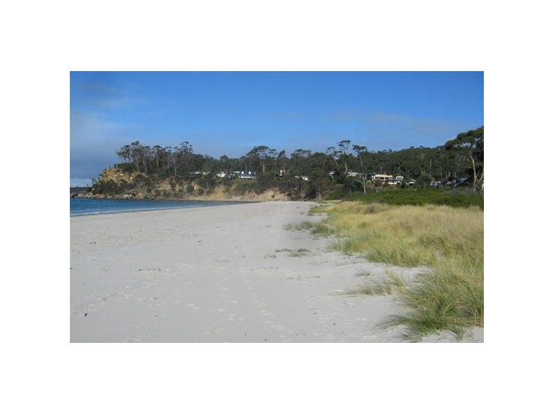 8 Hoods Road, Spring Beach TAS 7190