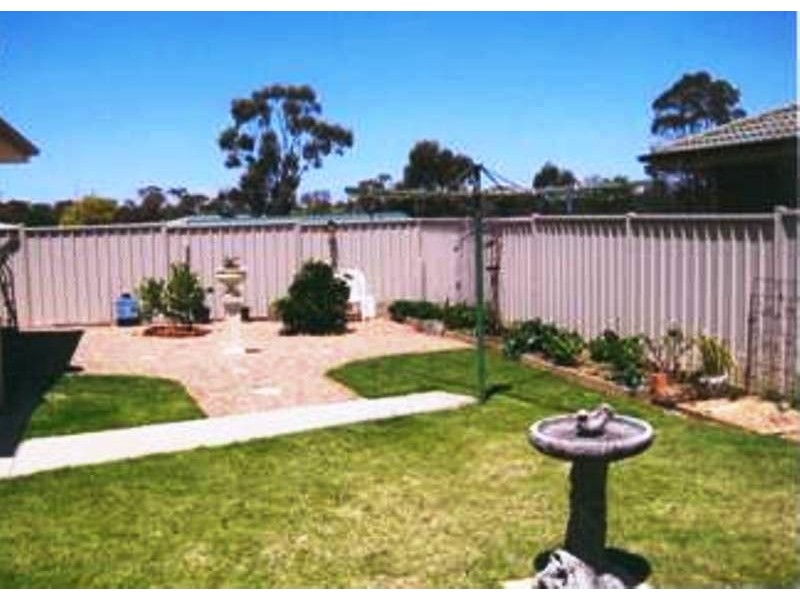 10 Lewis, Coolamon NSW 2701