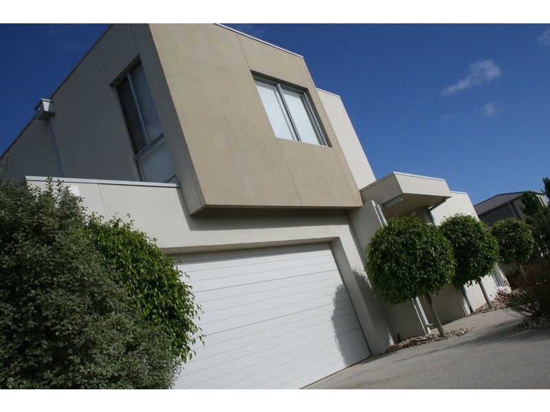 5 Lennon Boulevard, Point Cook VIC 3030