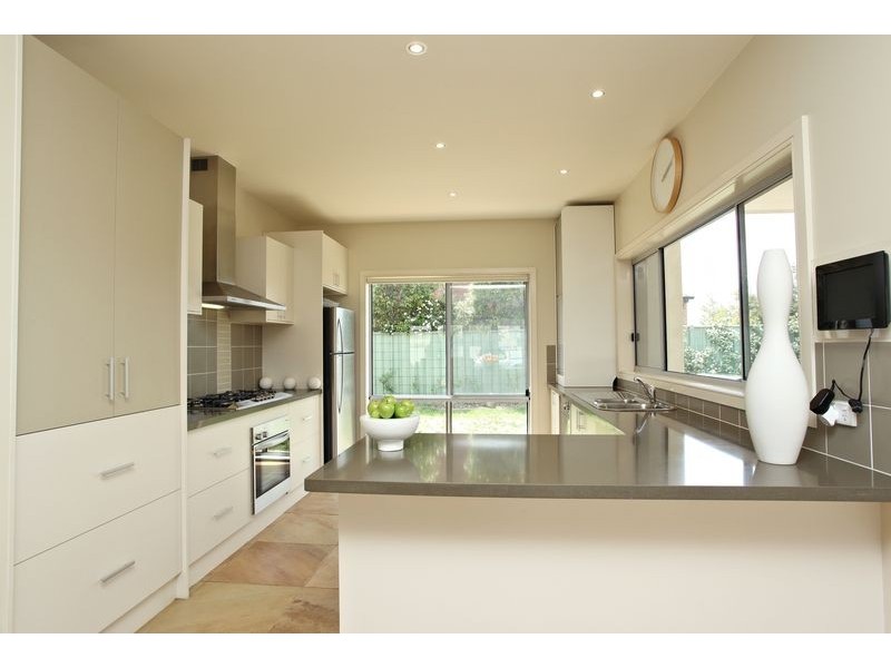 5 Lennon Boulevard, Point Cook VIC 3030