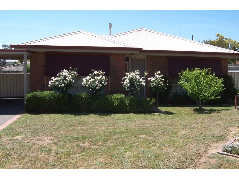 11 Lockwood Mews, Kangaroo Flat VIC 3555