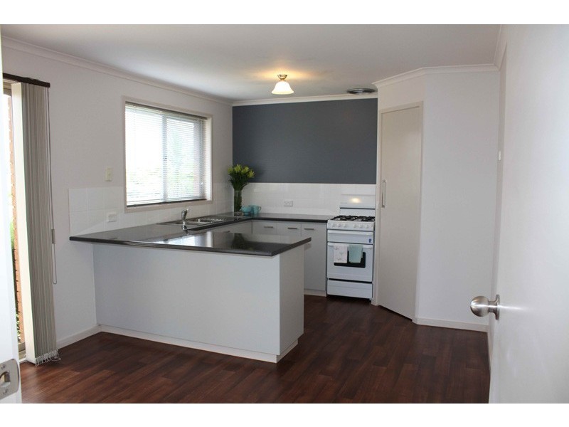 11 Lockwood Mews, Kangaroo Flat VIC 3555
