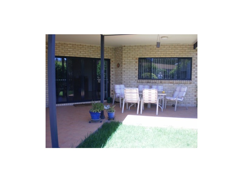 10 Willow Court, Batemans Bay NSW 2536