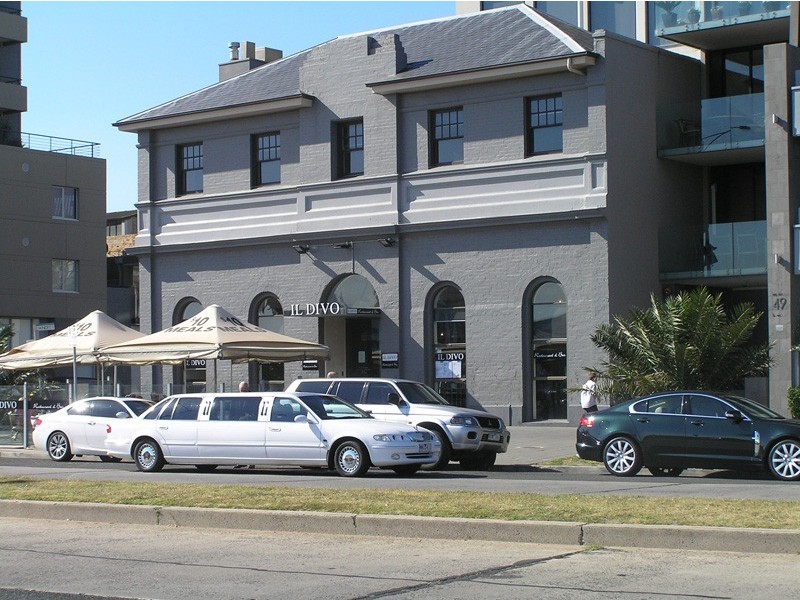 100/49 Beach Street, Port Melbourne VIC 3207