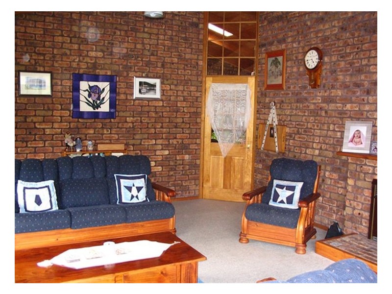 9 Nala Road, Oyster Cove TAS 7150