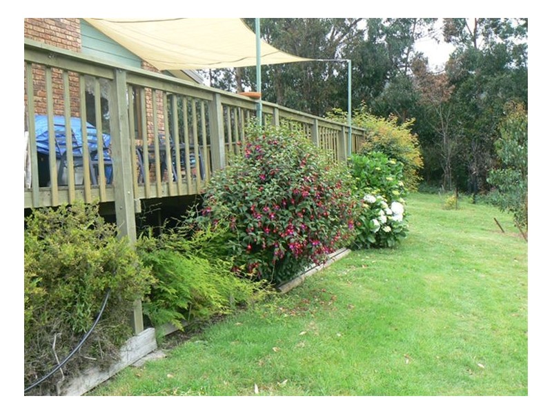 9 Nala Road, Oyster Cove TAS 7150