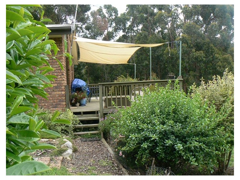 9 Nala Road, Oyster Cove TAS 7150