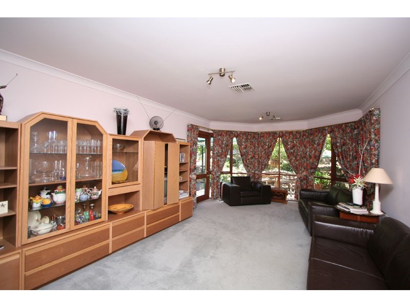 9 Craigburn Drive, Flagstaff Hill SA 5159