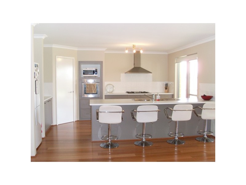 50 Seascapes Boulevard, Halls Head WA 6210