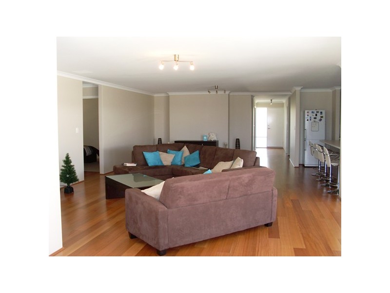 50 Seascapes Boulevard, Halls Head WA 6210