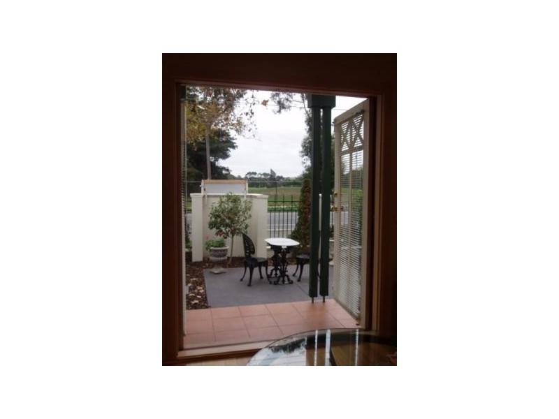 1/483 St Kilda Street, Elwood VIC 3184