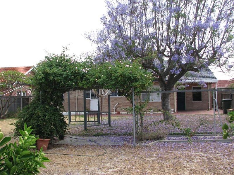 70 Valerie, Dianella WA 6059