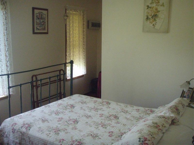 21-23 Costain St, Goldsborough QLD 4865