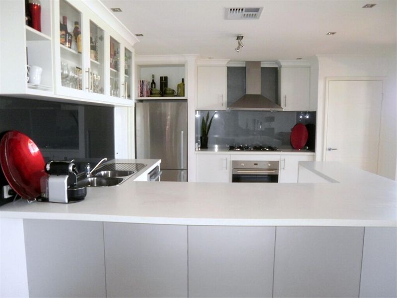 8 Wicklow Circle, Darch WA 6065