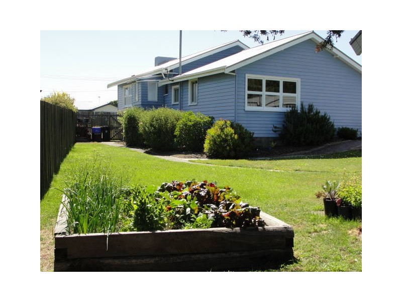 12 Lucas Street, Howrah TAS 7018