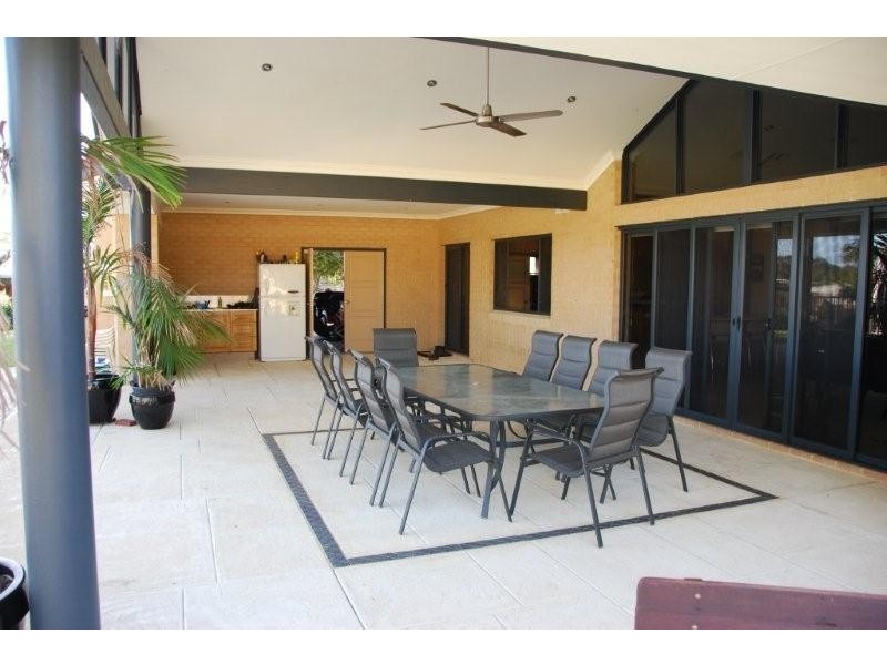55 Henley Street, Henley Brook WA 6055