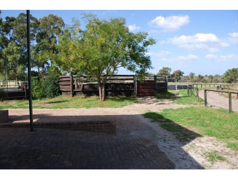 55 Henley Street, Henley Brook WA 6055