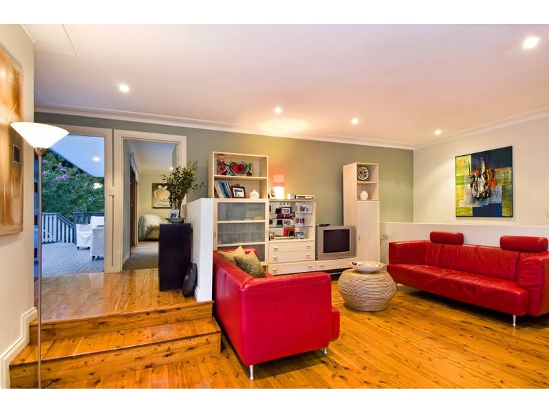 83 Clontarf Street, Seaforth NSW 2092