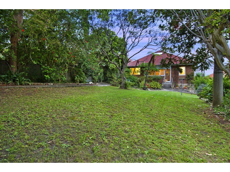 18 Magarra Place, Seaforth NSW 2092