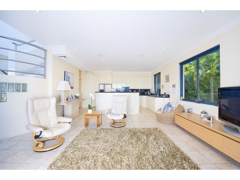 1b Edgecliffe Esplanade, Seaforth NSW 2092