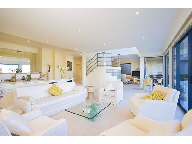 1b Edgecliffe Esplanade, Seaforth NSW 2092