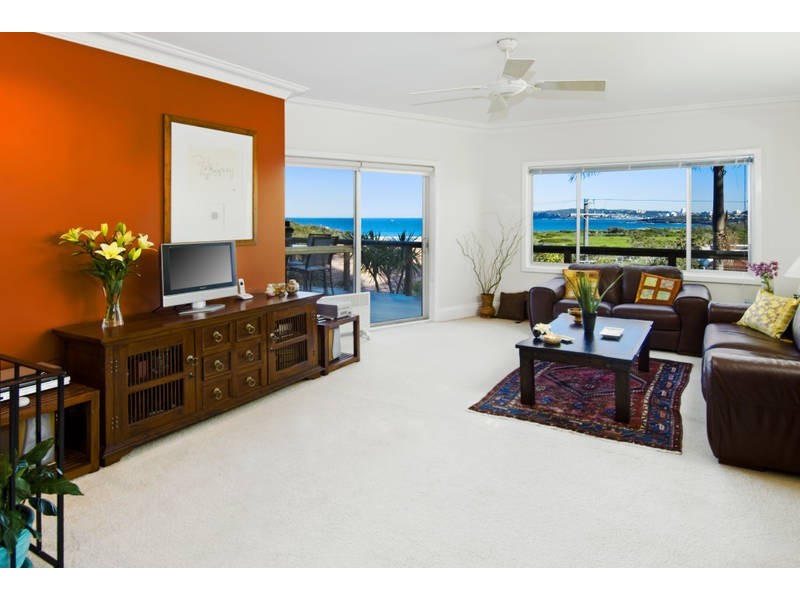 52 Pitt Road, North Curl Curl NSW 2099