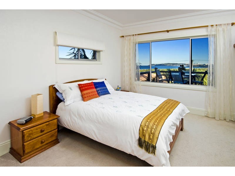 52 Pitt Road, North Curl Curl NSW 2099
