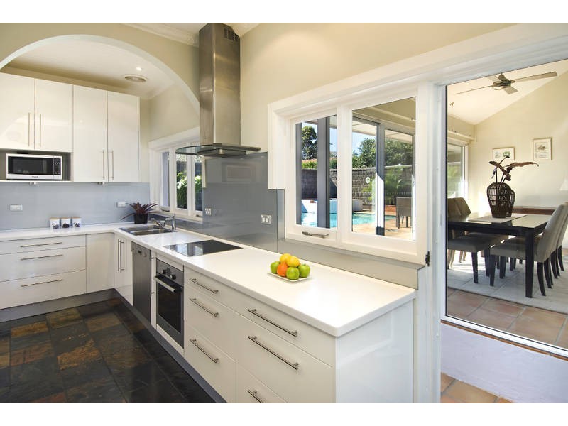 2 Salisbury Square, Seaforth NSW 2092