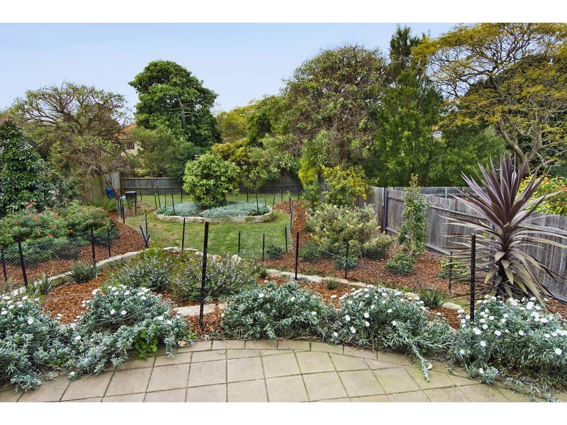 20 Clontarf Street, Seaforth NSW 2092