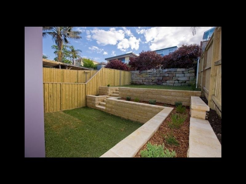 14 Carrington Parade, Freshwater NSW 2096