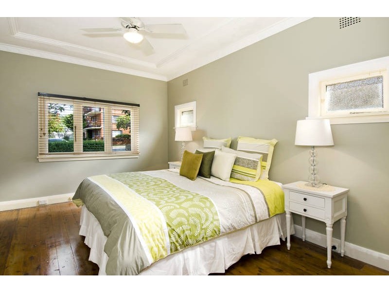 87 Wyuna Avenue, Freshwater NSW 2096