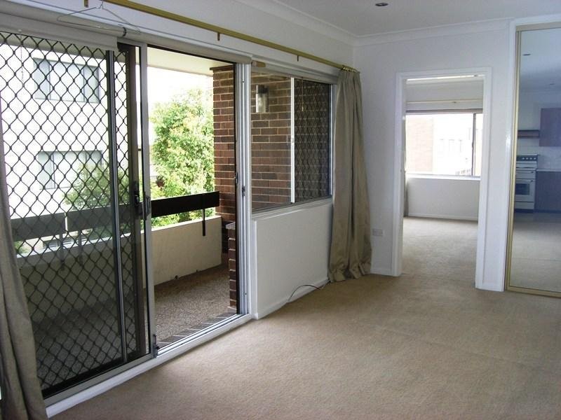 9 20-22 Cassia Street, Dee Why NSW 2099