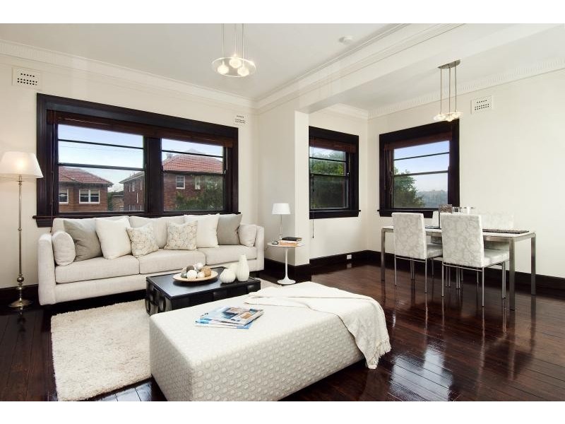 2/13 Wood Street, Manly NSW 2095