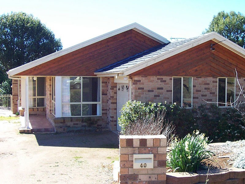 40 Charlotte Street, Robertson NSW 2577