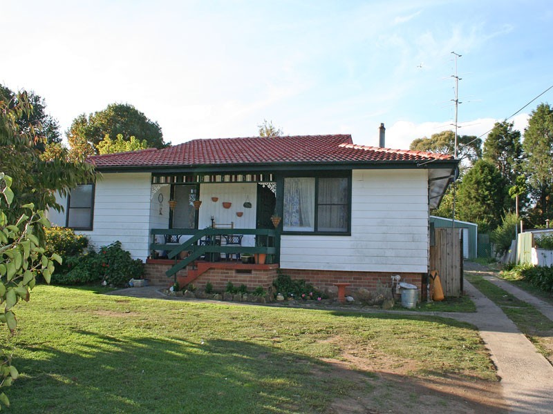 6 Sheaffe Street, Bowral NSW 2576