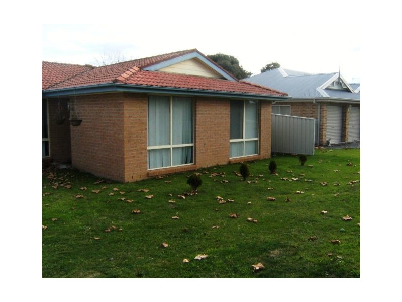 8 Plane Tree Close, Bowral NSW 2576