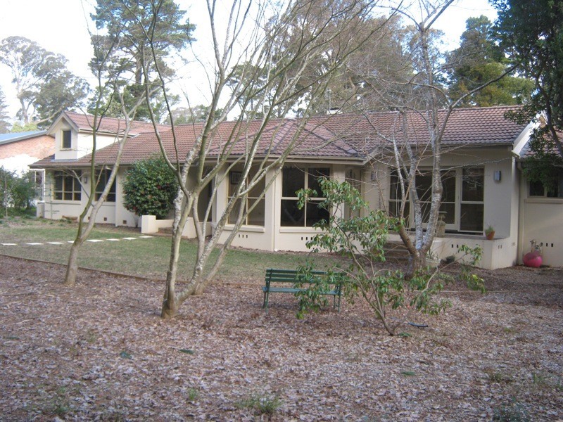 11 Riversdale Avenue, Burradoo NSW 2576