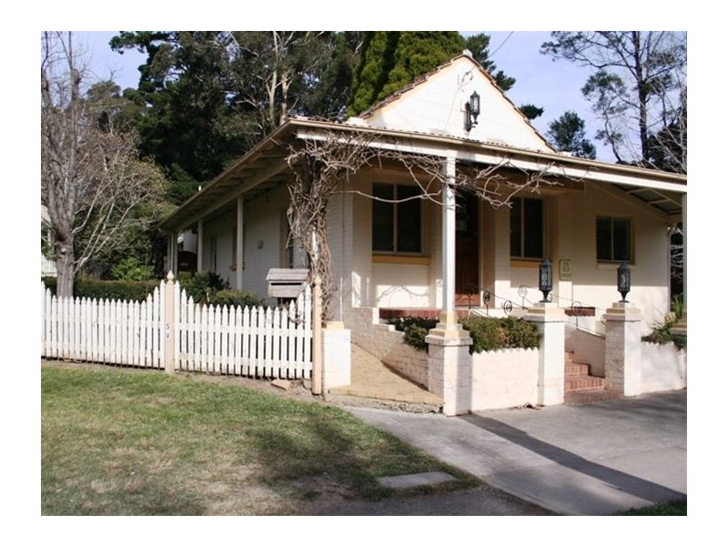 67 Railway Avenue, Bundanoon NSW 2578