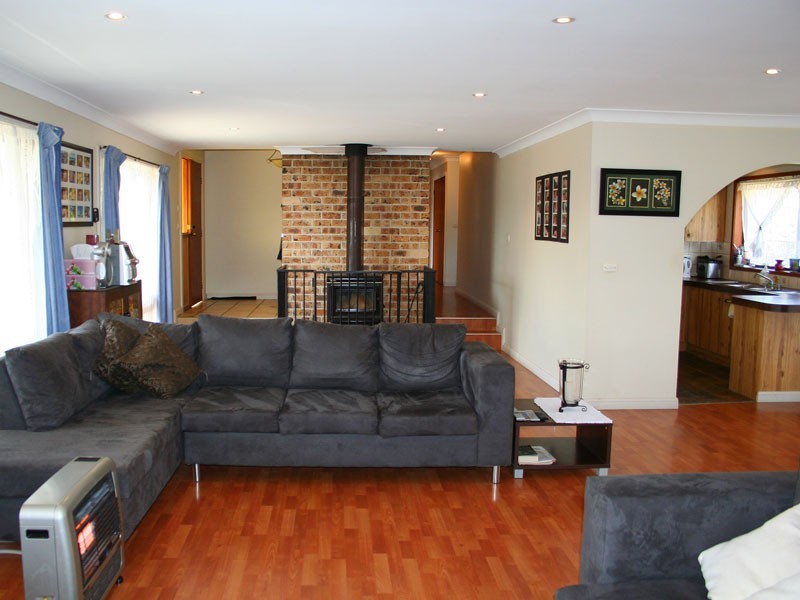 54 Kennedy Close, Moss Vale NSW 2577