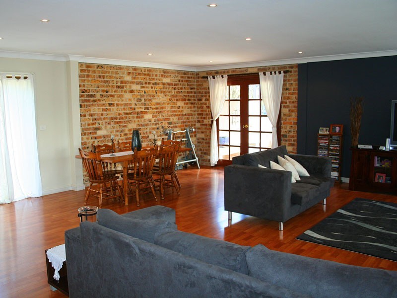 54 Kennedy Close, Moss Vale NSW 2577