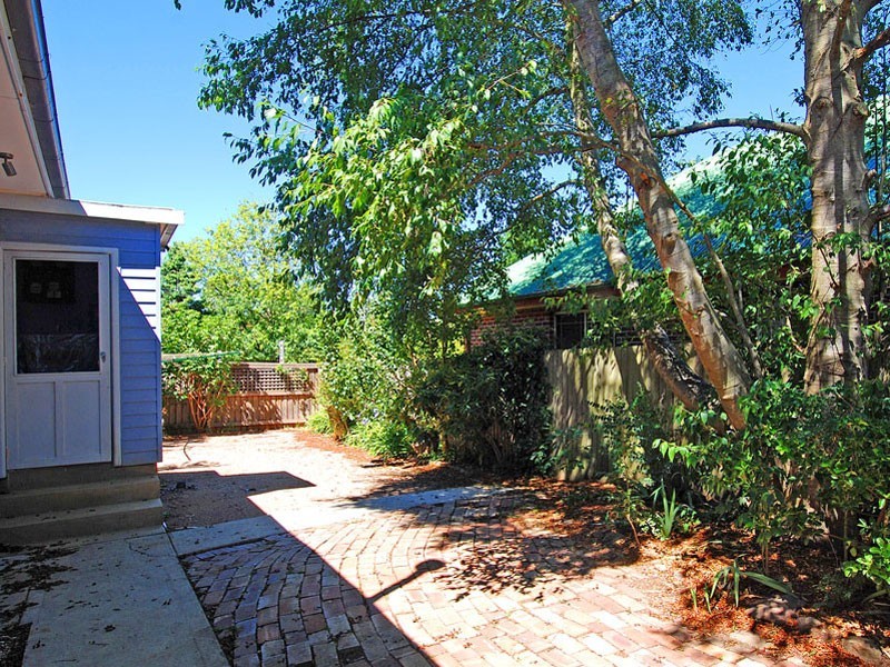 64 Old South Road, Bowral NSW 2576