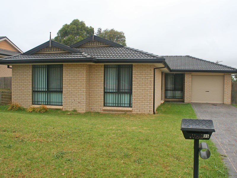 35 Lavis Road, Bowral NSW 2576