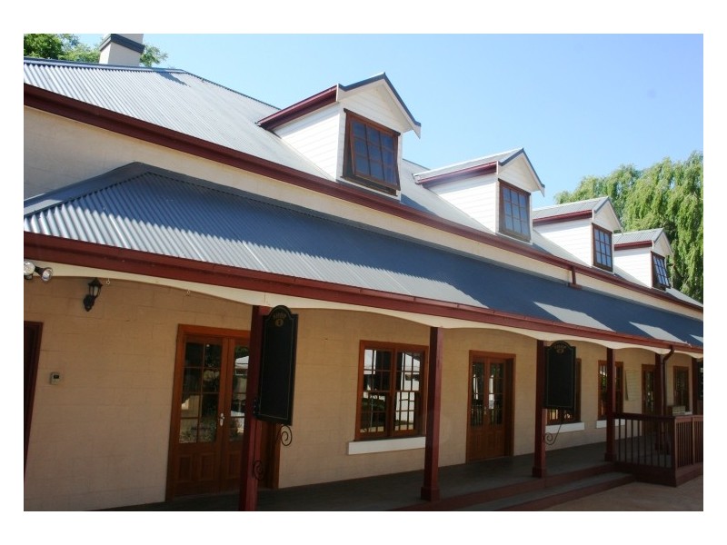 Flat 1,117 Old Hume Highway, Berrima NSW 2577