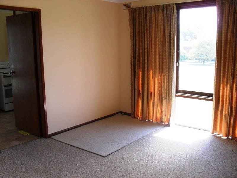 65 North Street, Robertson NSW 2577