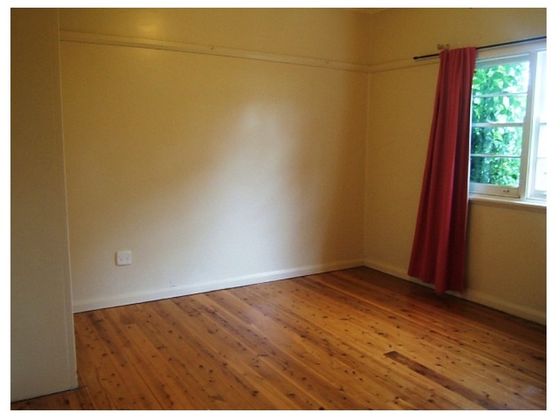 2a Loseby Street, Bowral NSW 2576