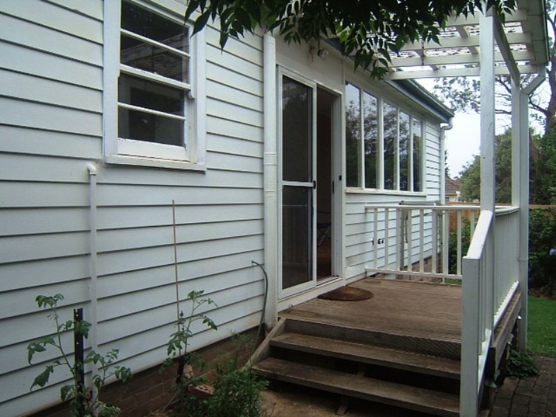 2a Loseby Street, Bowral NSW 2576