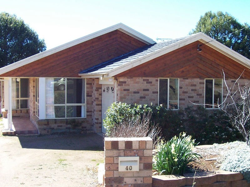 40 Charlotte Street, Robertson NSW 2577