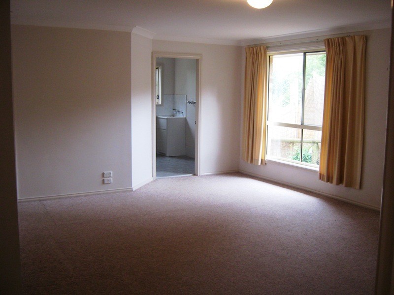 40 Charlotte Street, Robertson NSW 2577